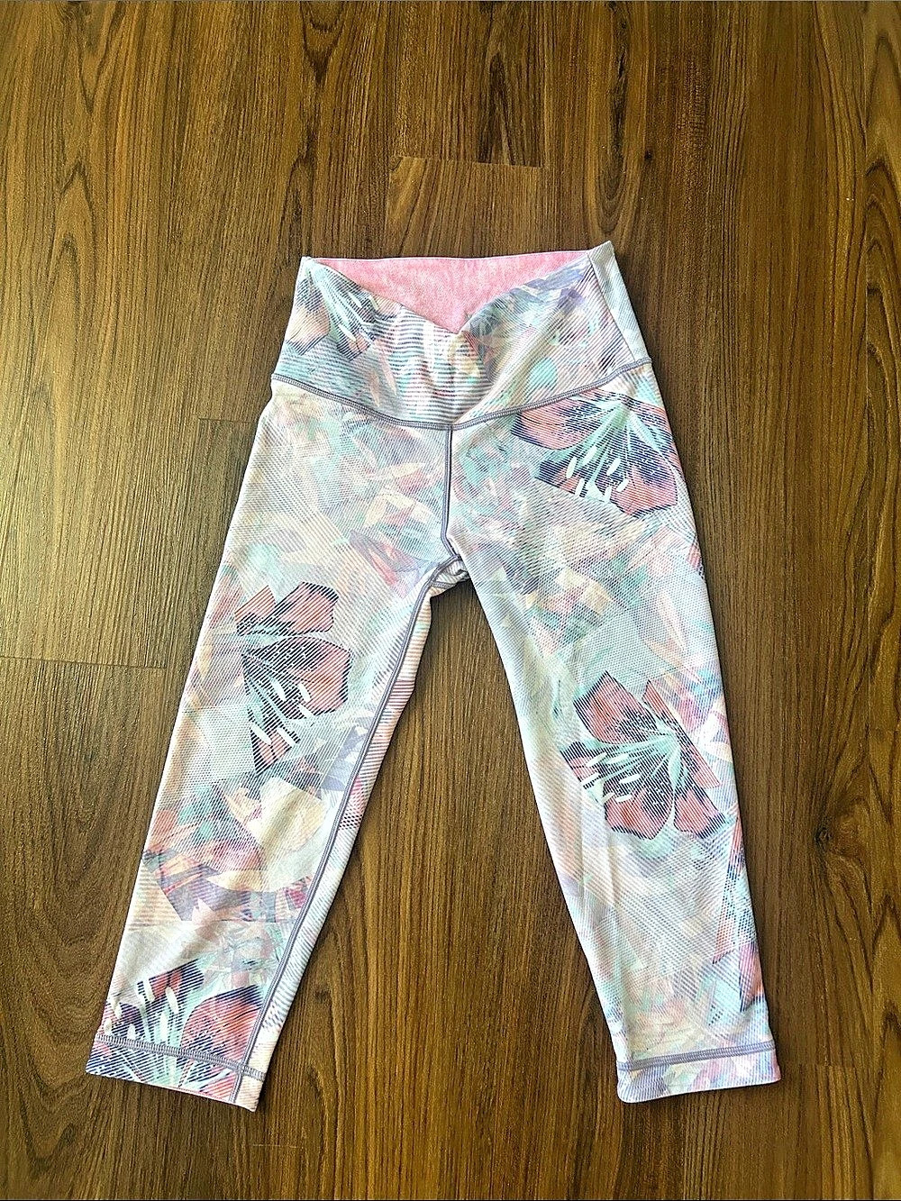 Peloton Floral Print Leggings in Pink & Blue Like New